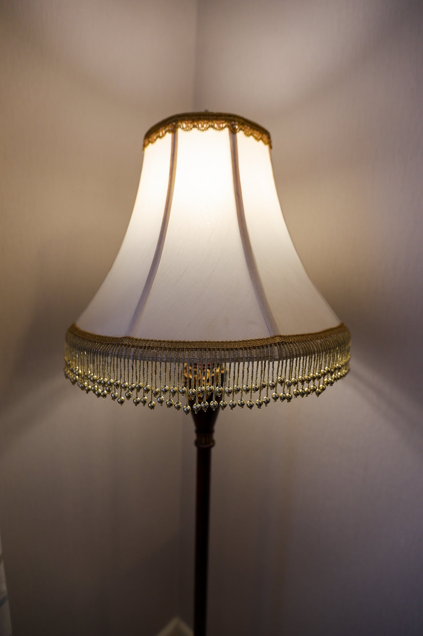 Elegant Burgundy & Gold Floor Lamp with Classic Shade