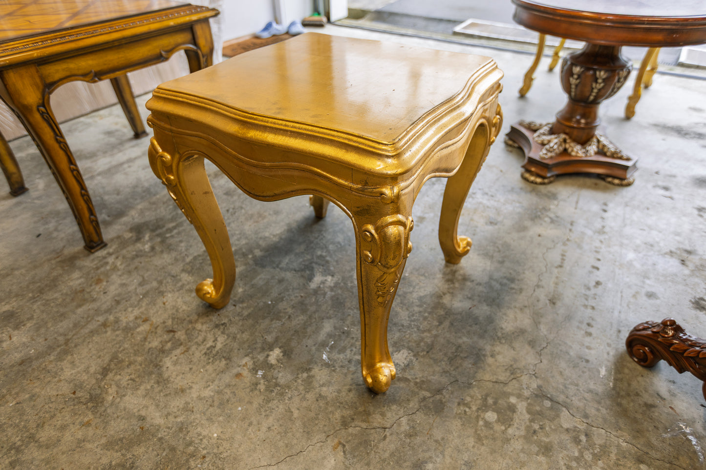Elegant French Provincial Gold End Table