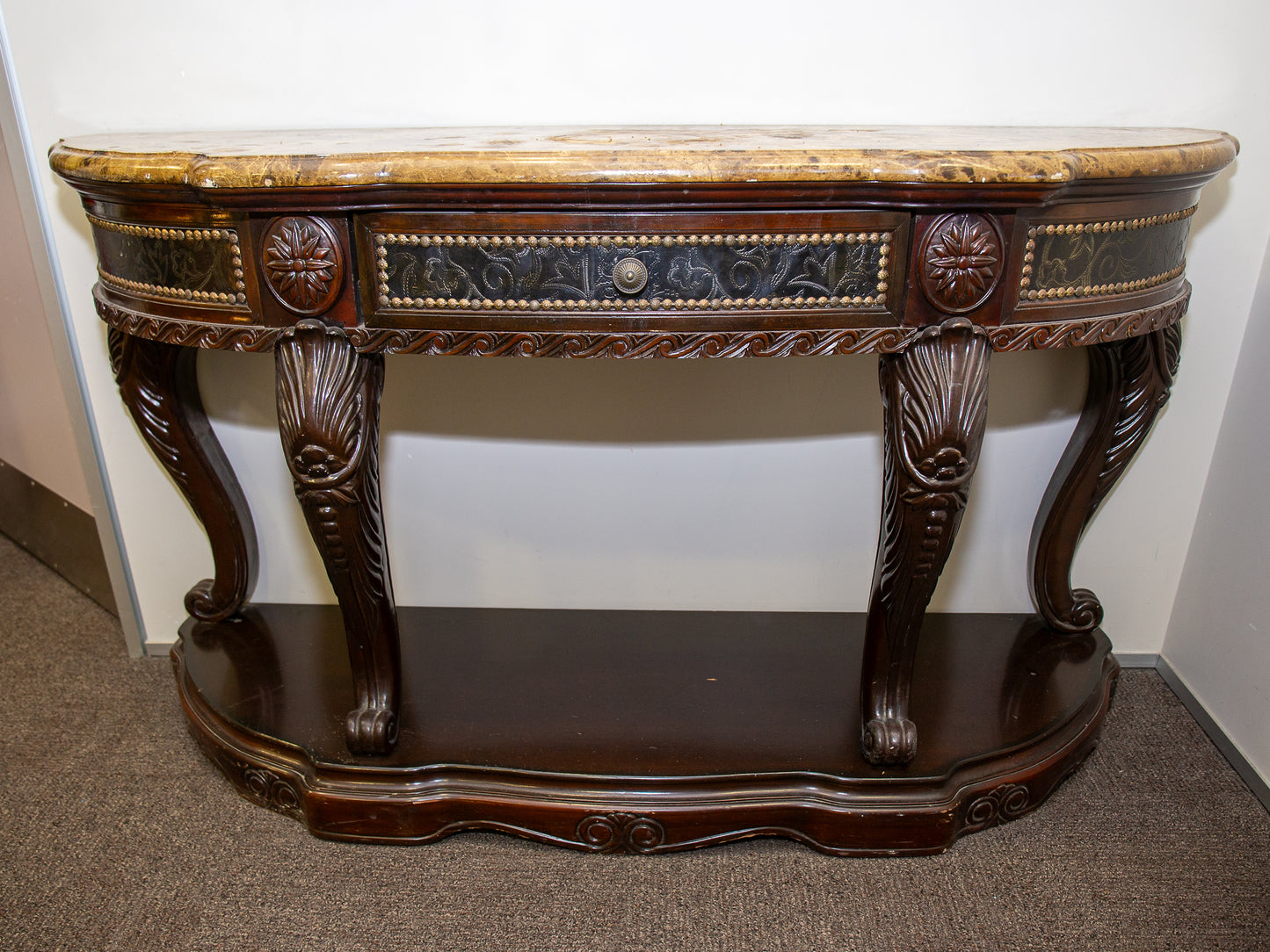 Antique-Style Carved Hallway Console Table with Fibre Top