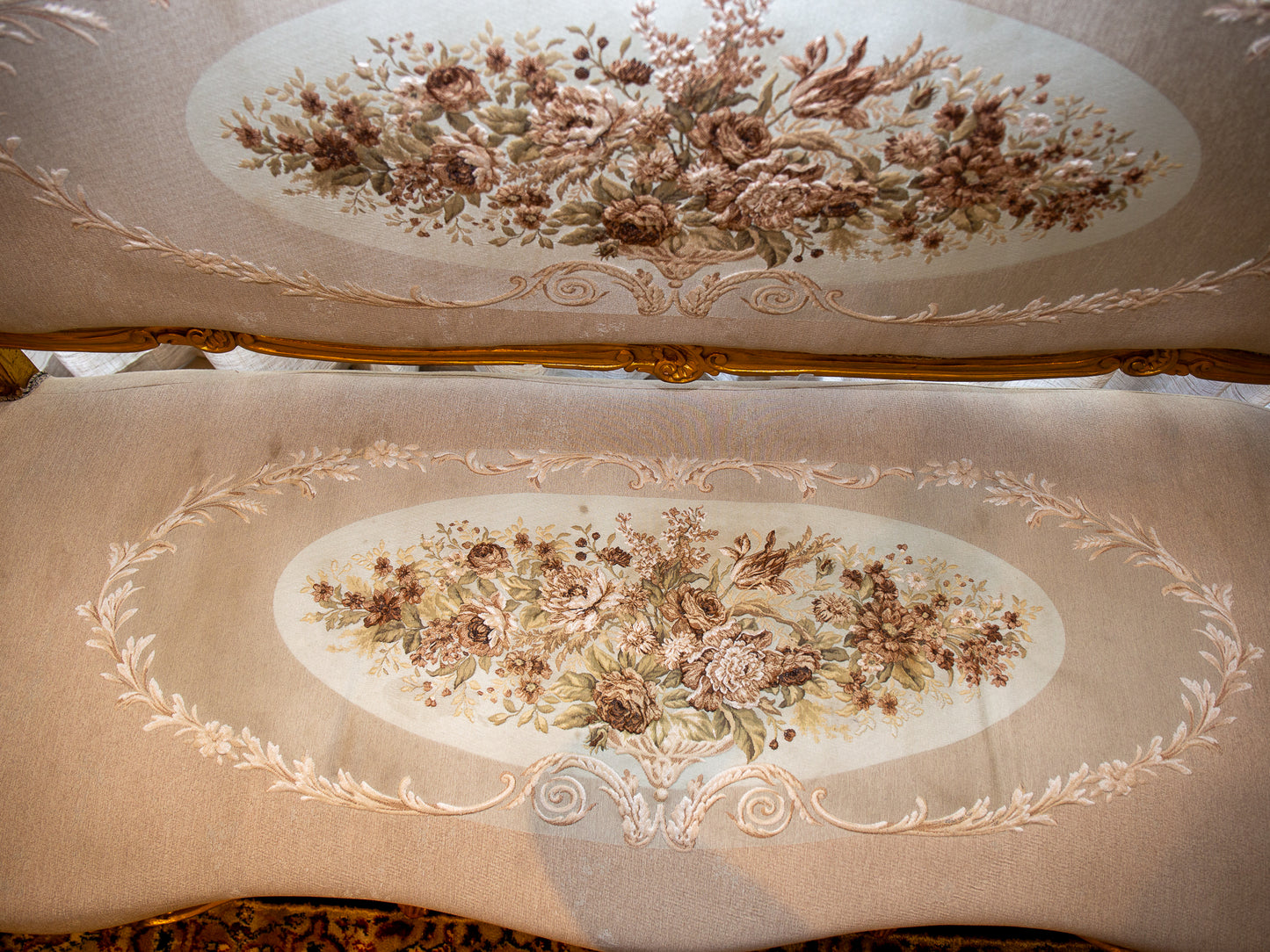 Opulent 3-Piece Rococo Style Lounge Suite - Gold & Floral Upholstery