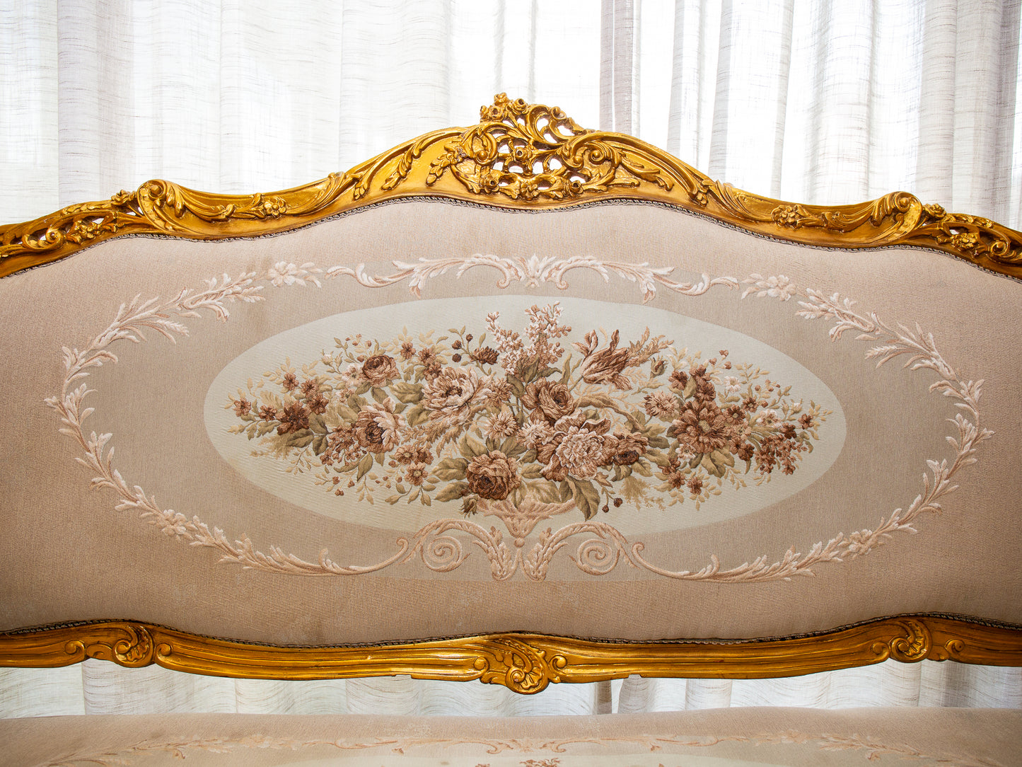 Opulent 3-Piece Rococo Style Lounge Suite - Gold & Floral Upholstery