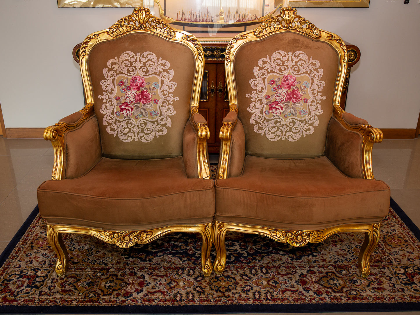 Royal French Provincial Giltwood Style Arm Chair