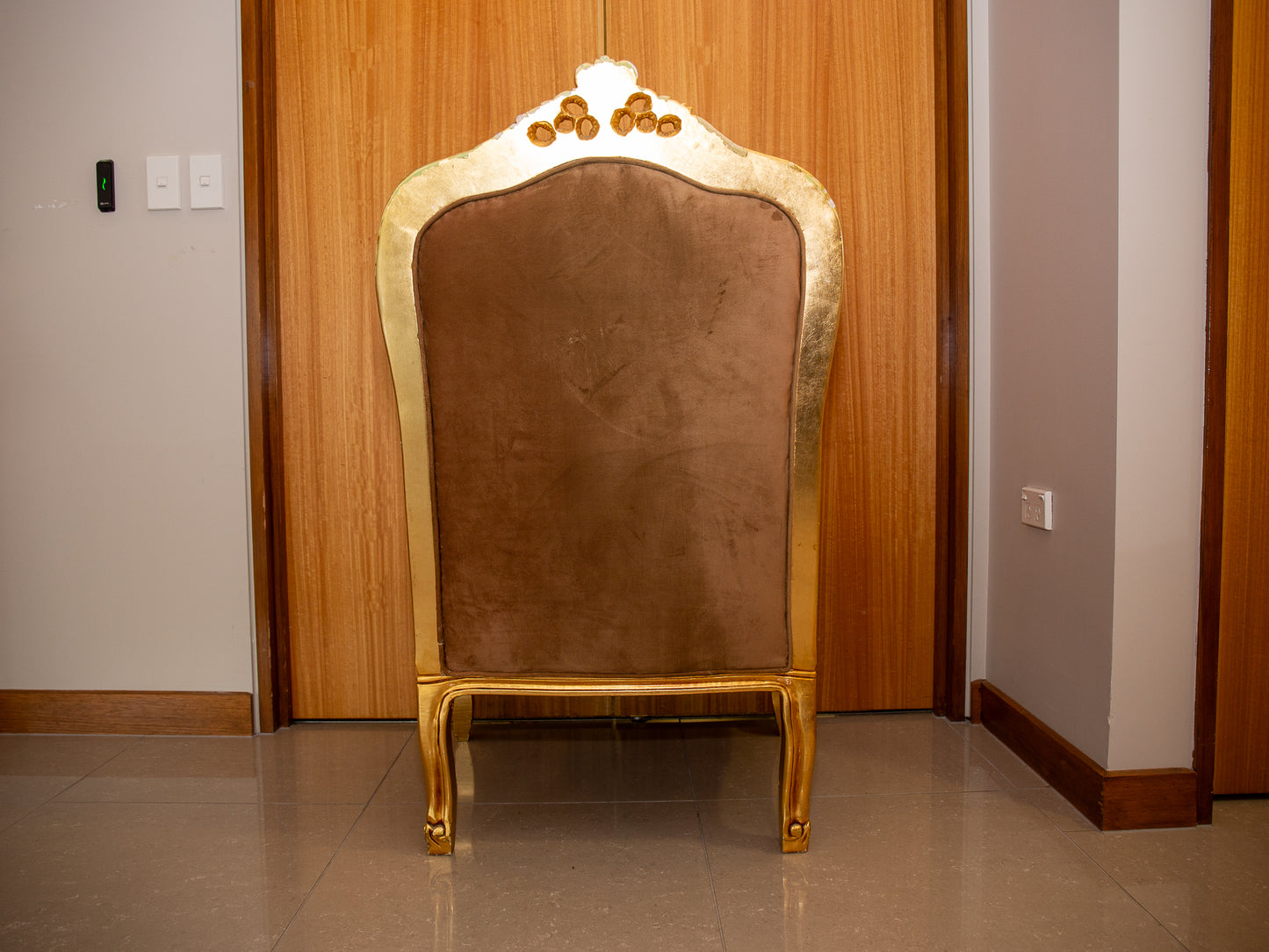 Royal French Provincial Giltwood Style Arm Chair