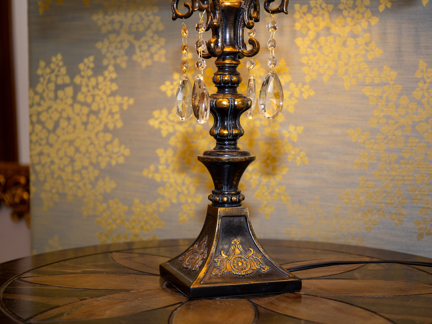 Extravagant Baroque Lamp – Crystal & Beaded Detailing