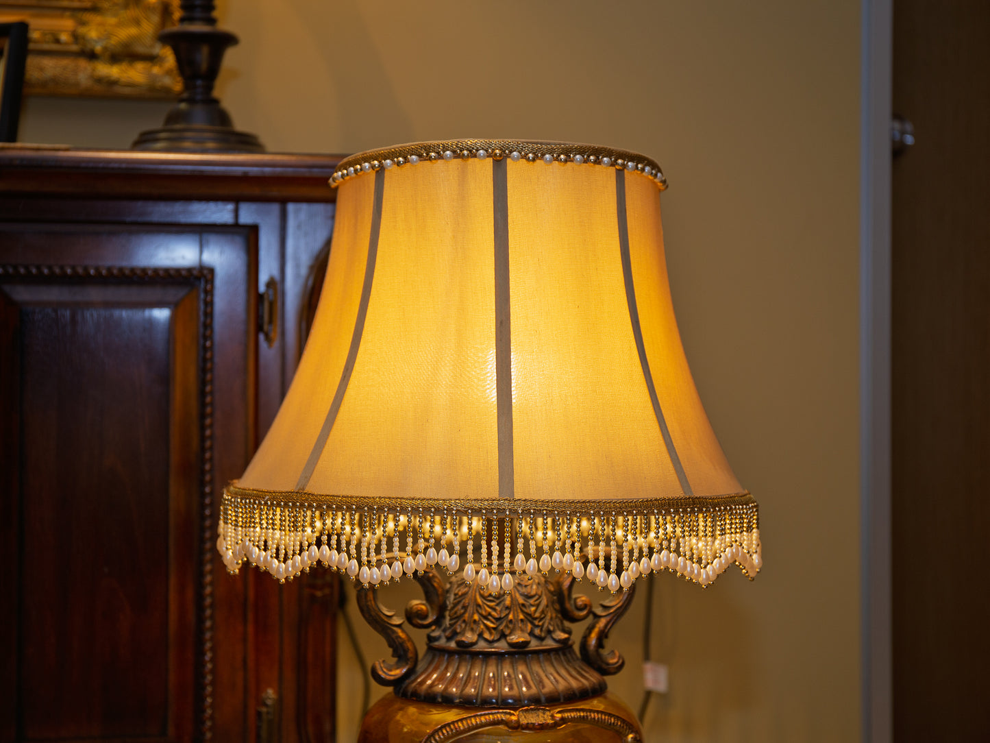 Large Bubble Glass Antique Lamp