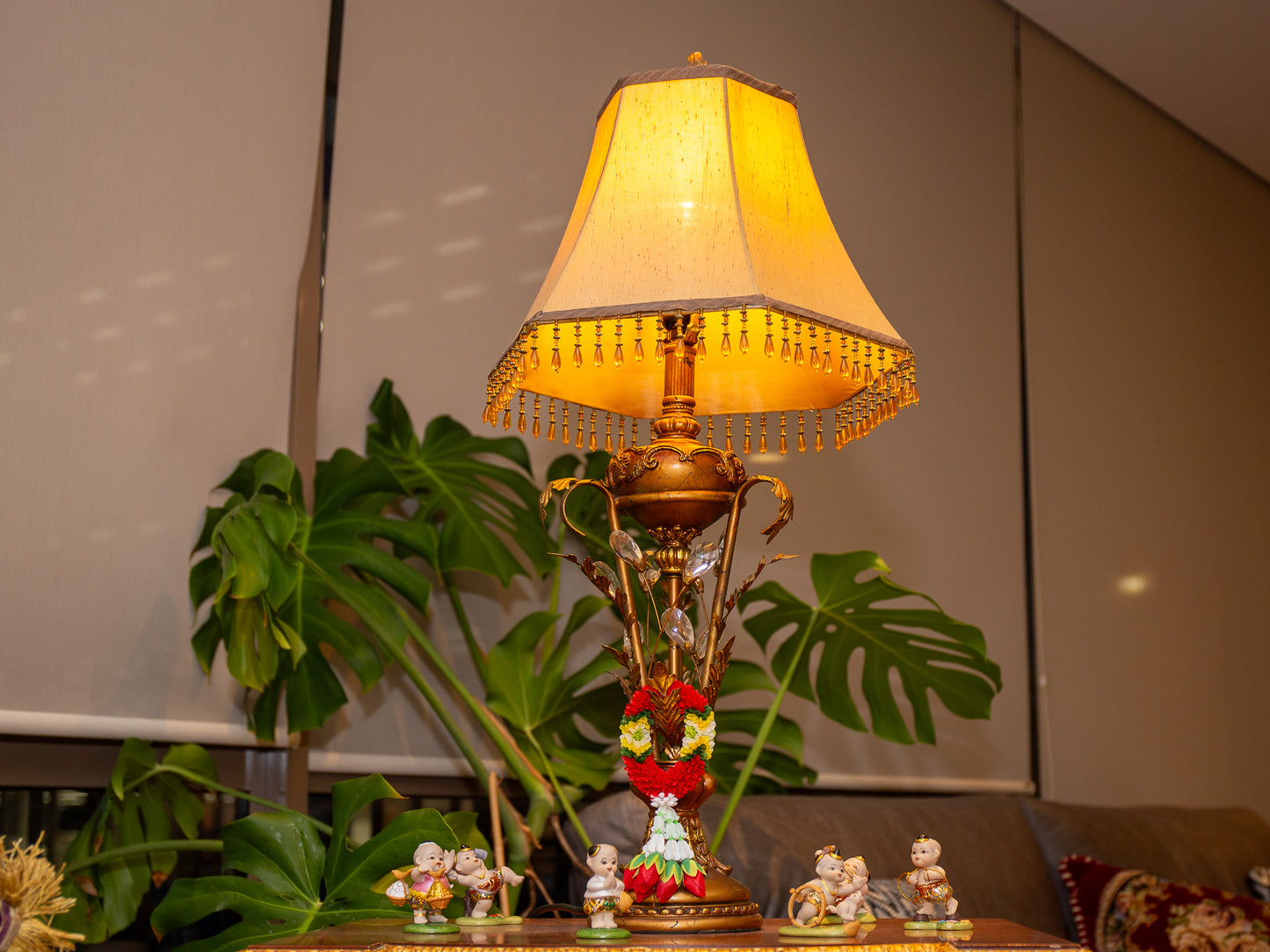 Floral Design Lamp – Ornate Brass Base with Crystal-Trimmed Shade