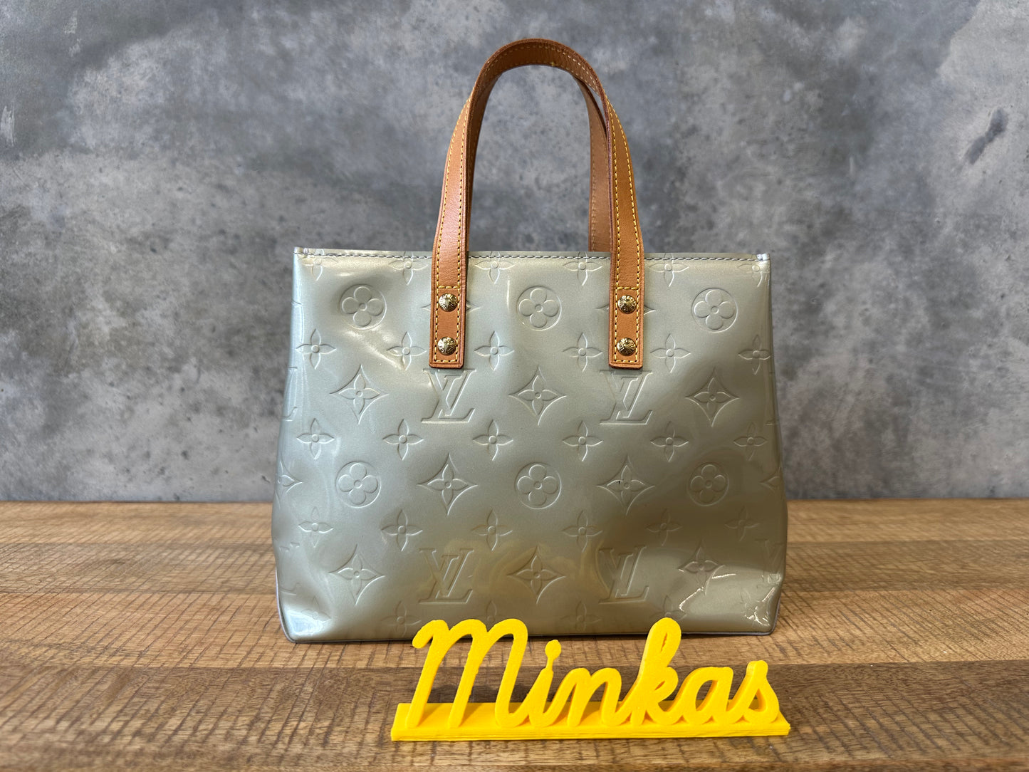 Louis Vuitton Reade