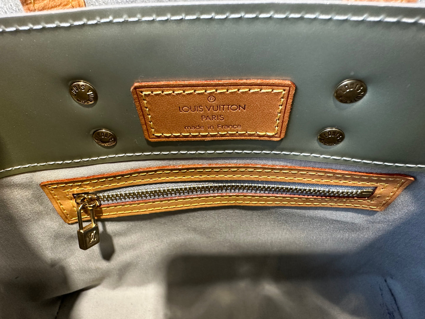 Louis Vuitton Reade