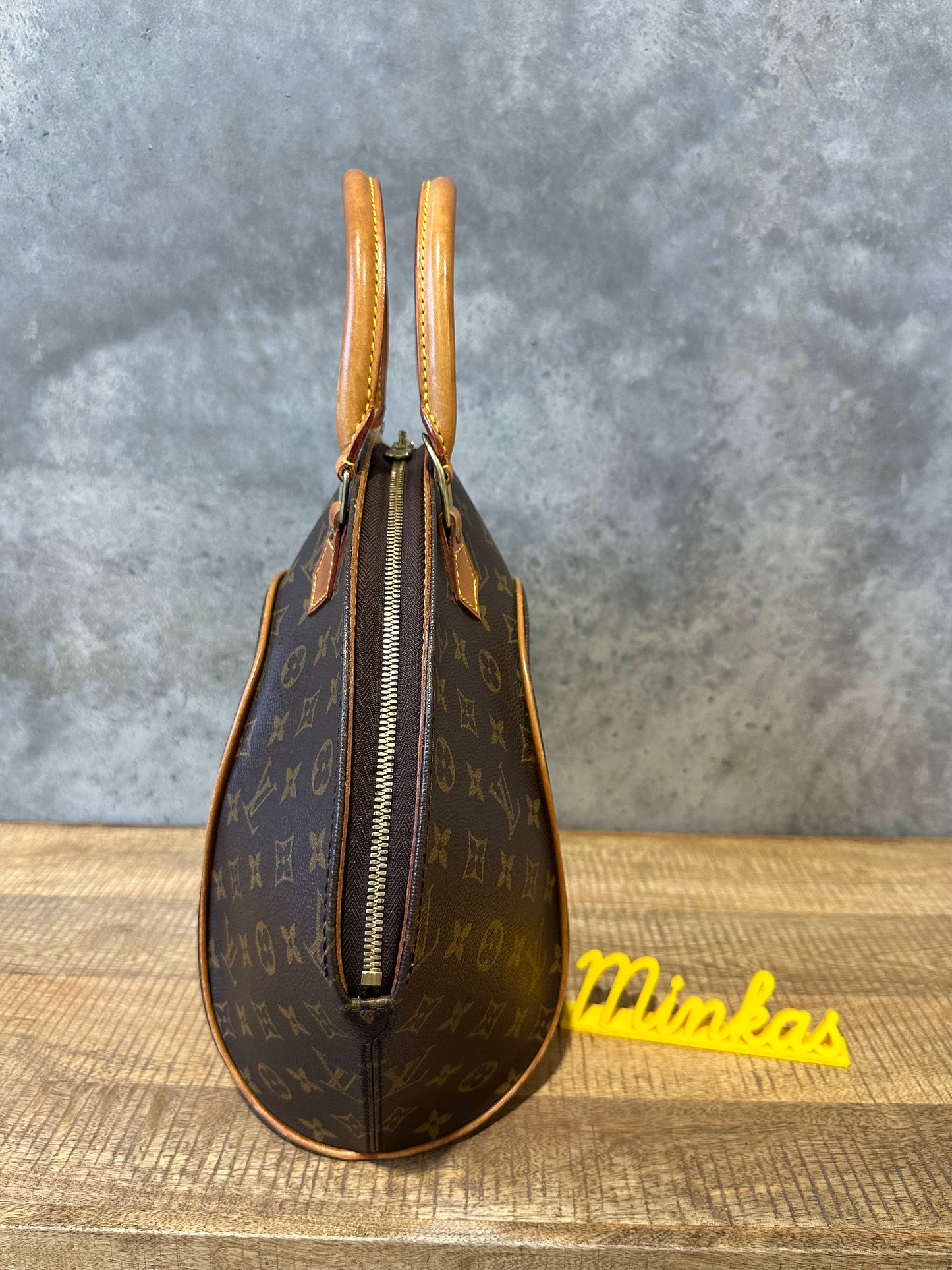 Louis Vuitton Ellipse MM