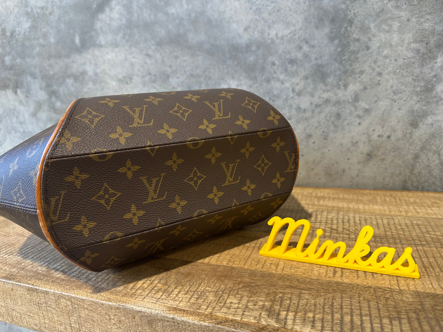Louis Vuitton Ellipse MM