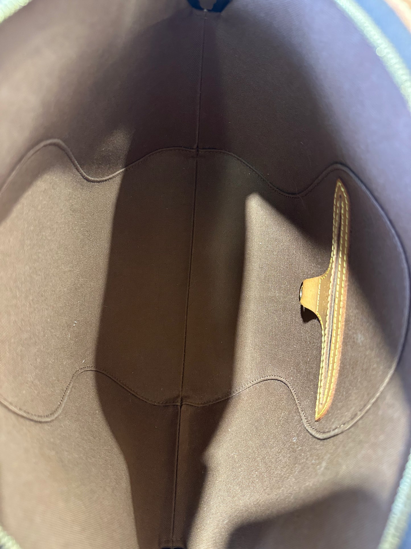 Louis Vuitton Ellipse MM