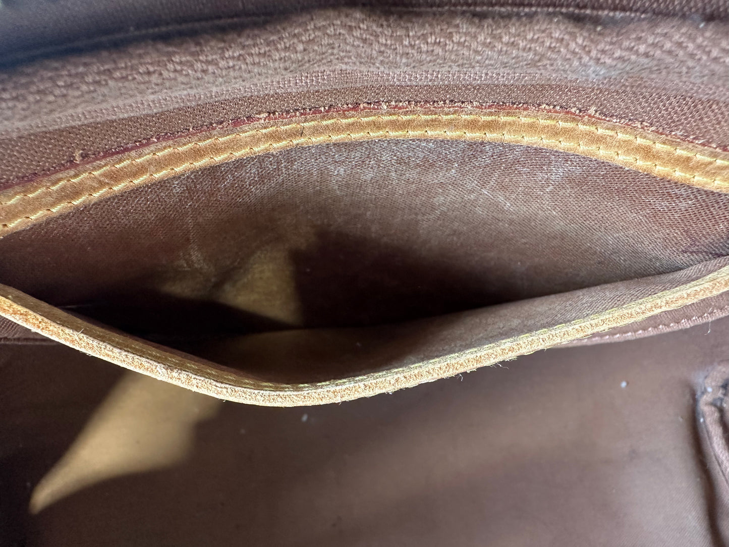 Louis Vuitton Montorgueil