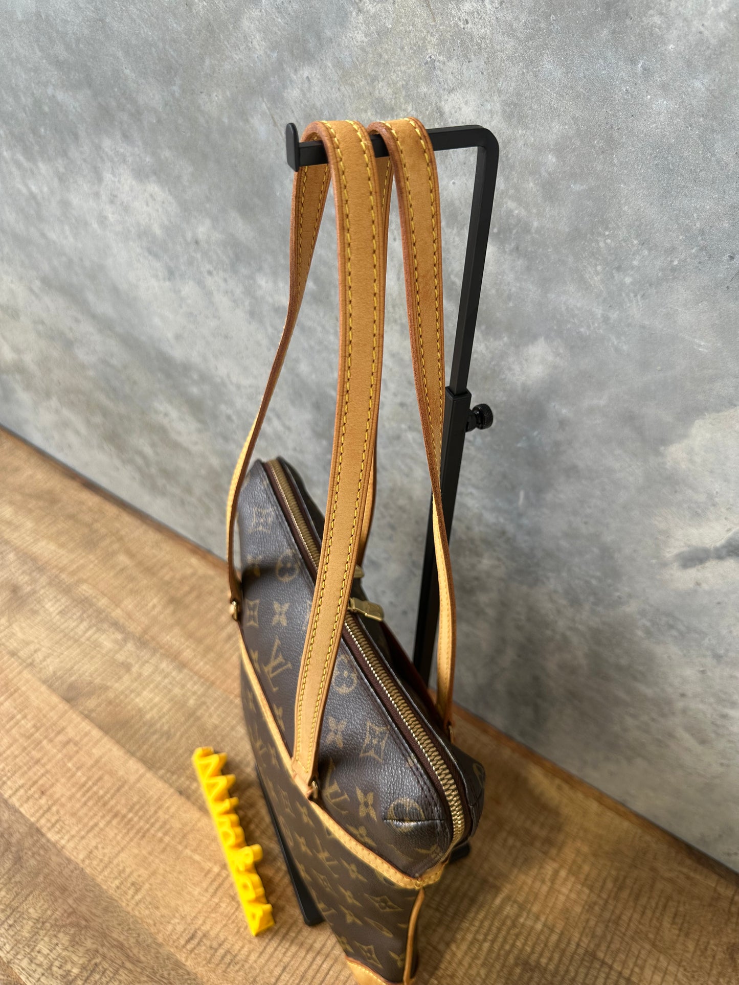 Louis Vuitton Sac Coussin
