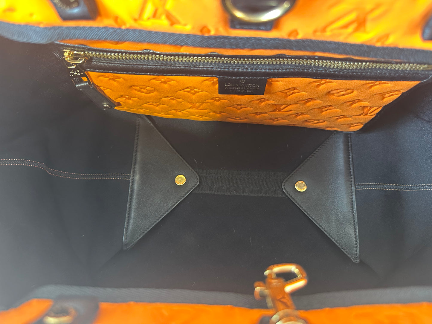 Louis Vuitton Scuba Tote MM