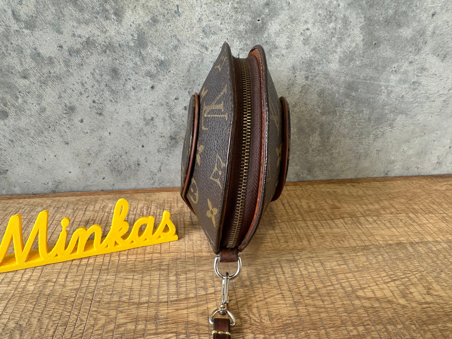 Louis Vuitton Ellipse Pouch