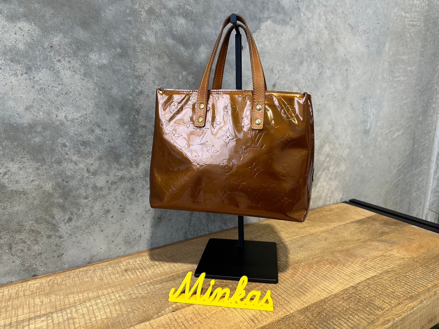 Louis Vuitton Reade