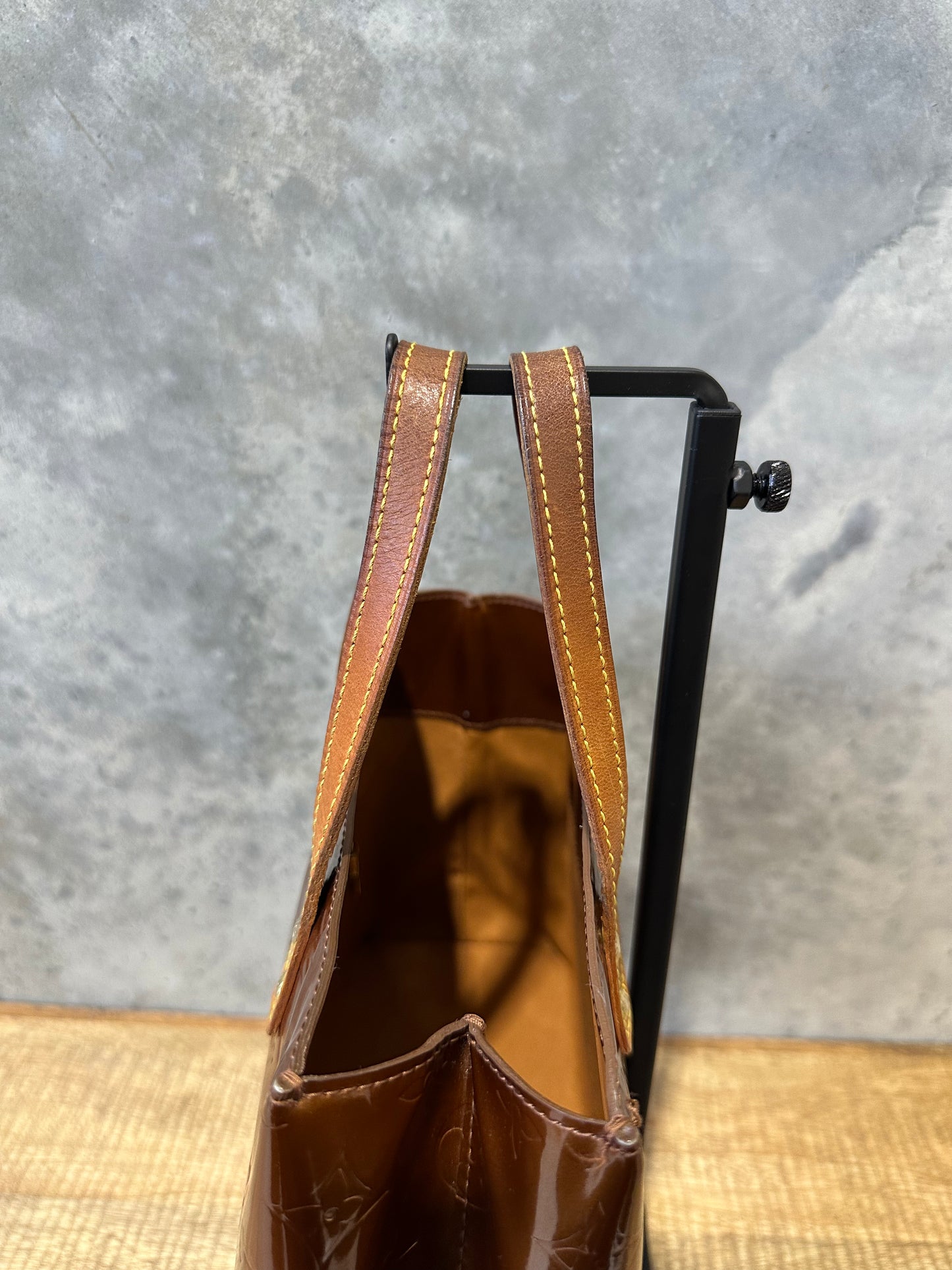 Louis Vuitton Reade