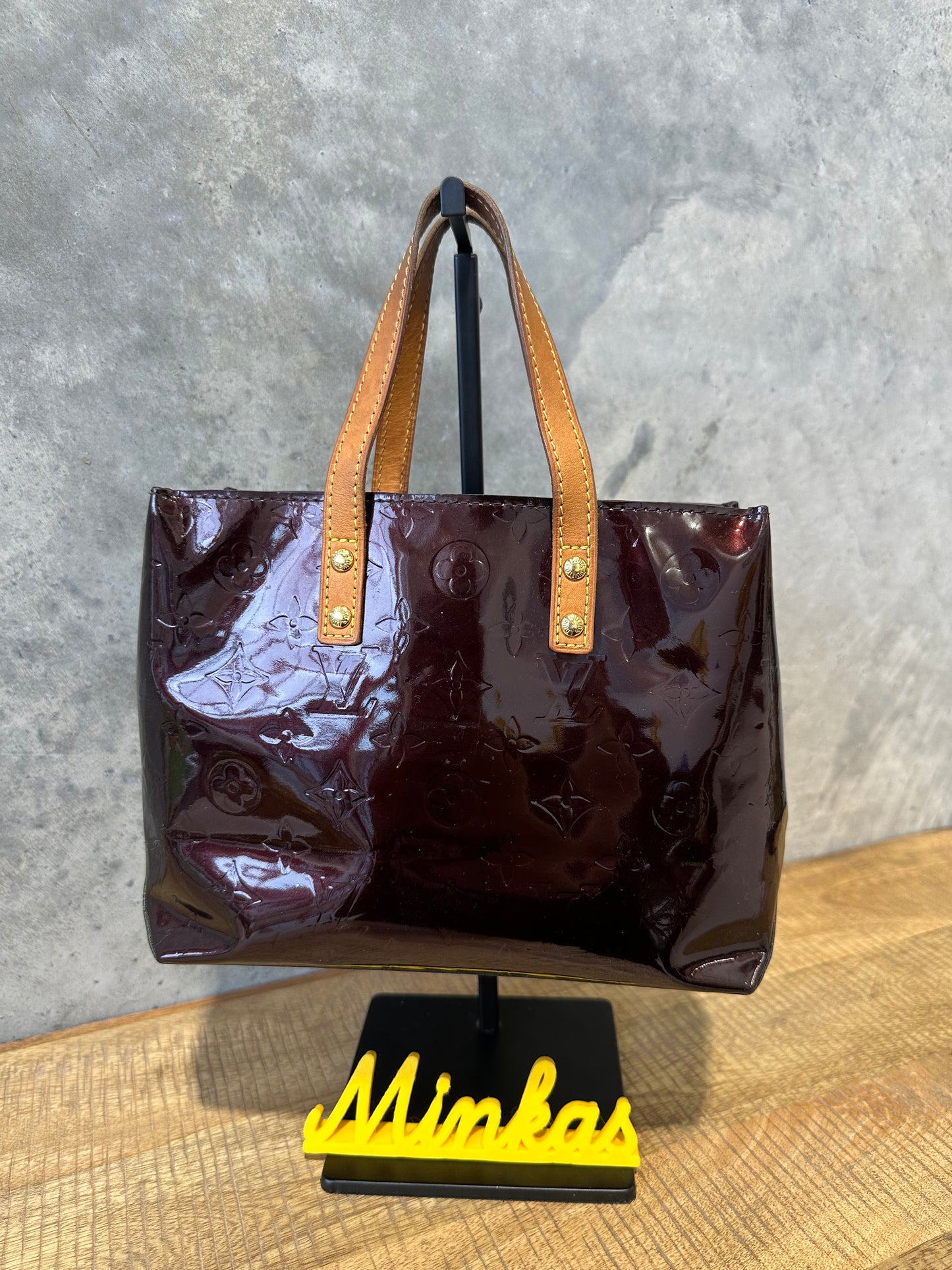 Louis Vuitton Reade