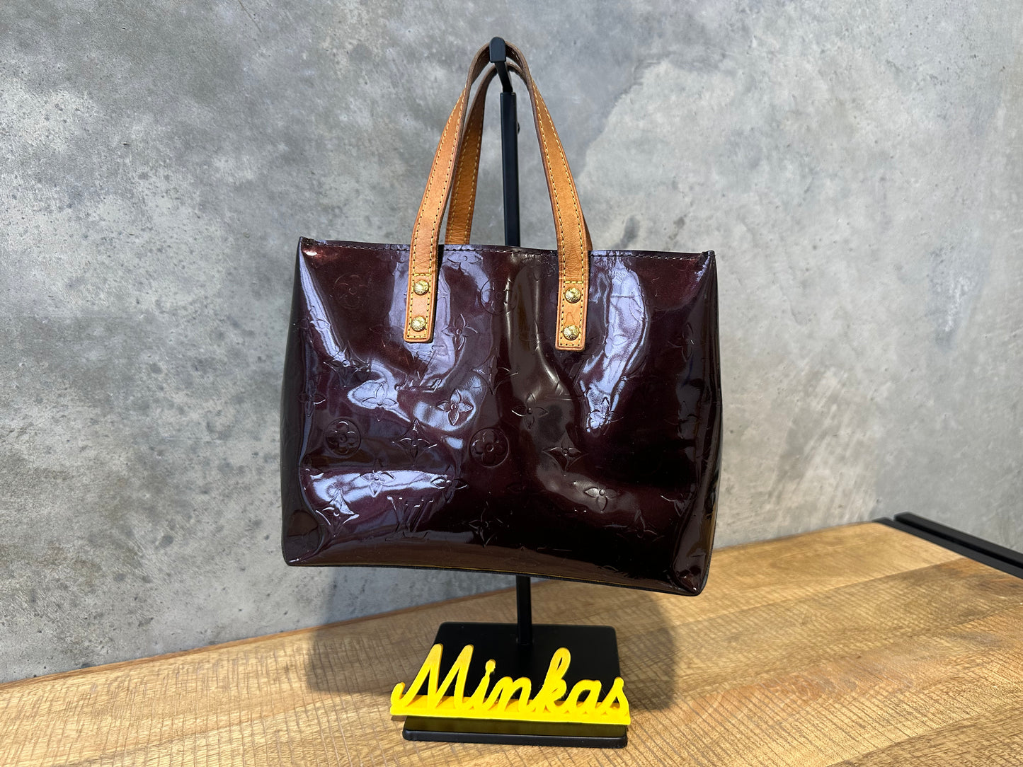 Louis Vuitton Reade