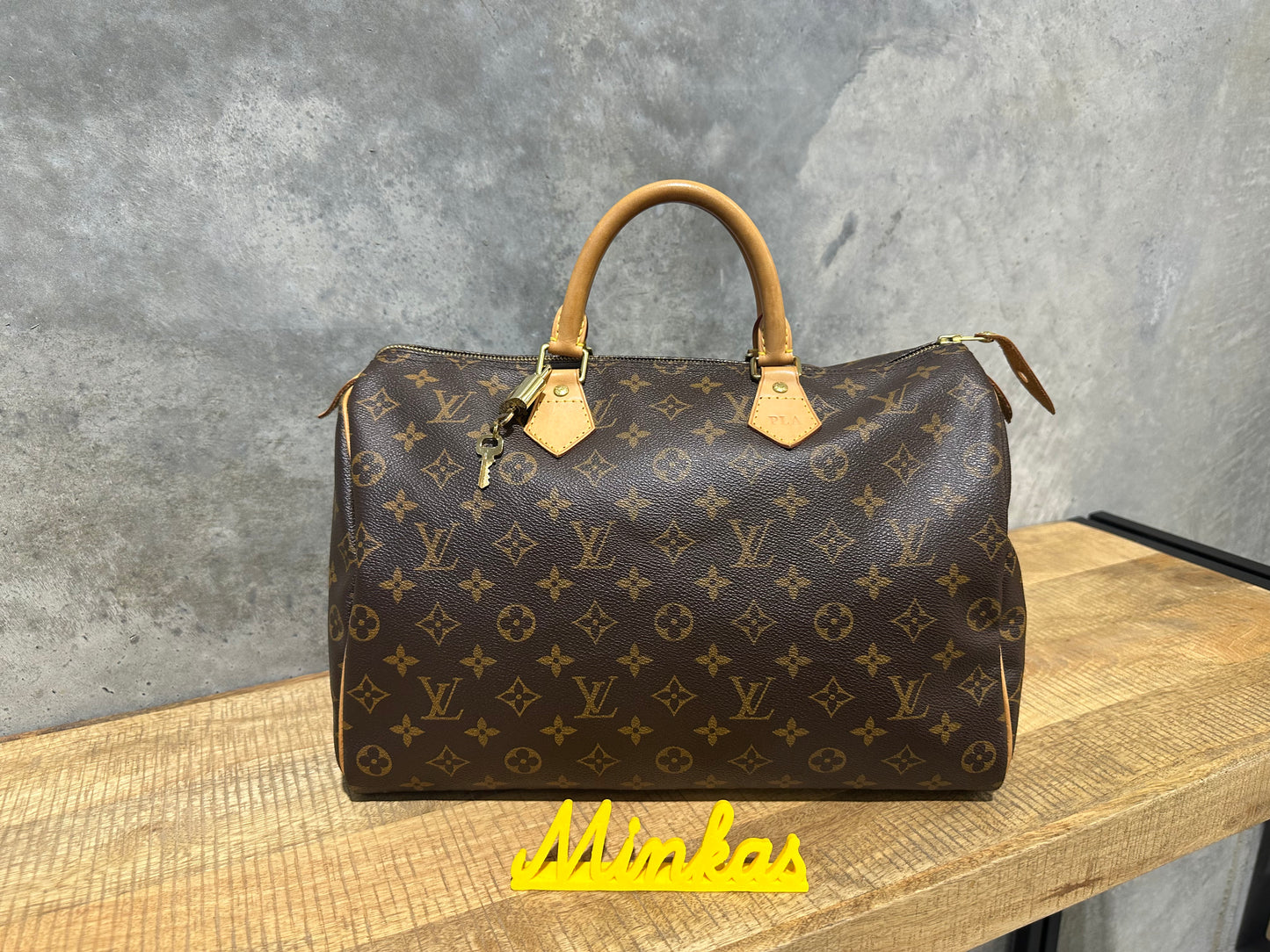 Louis Vuitton Speedy 35
