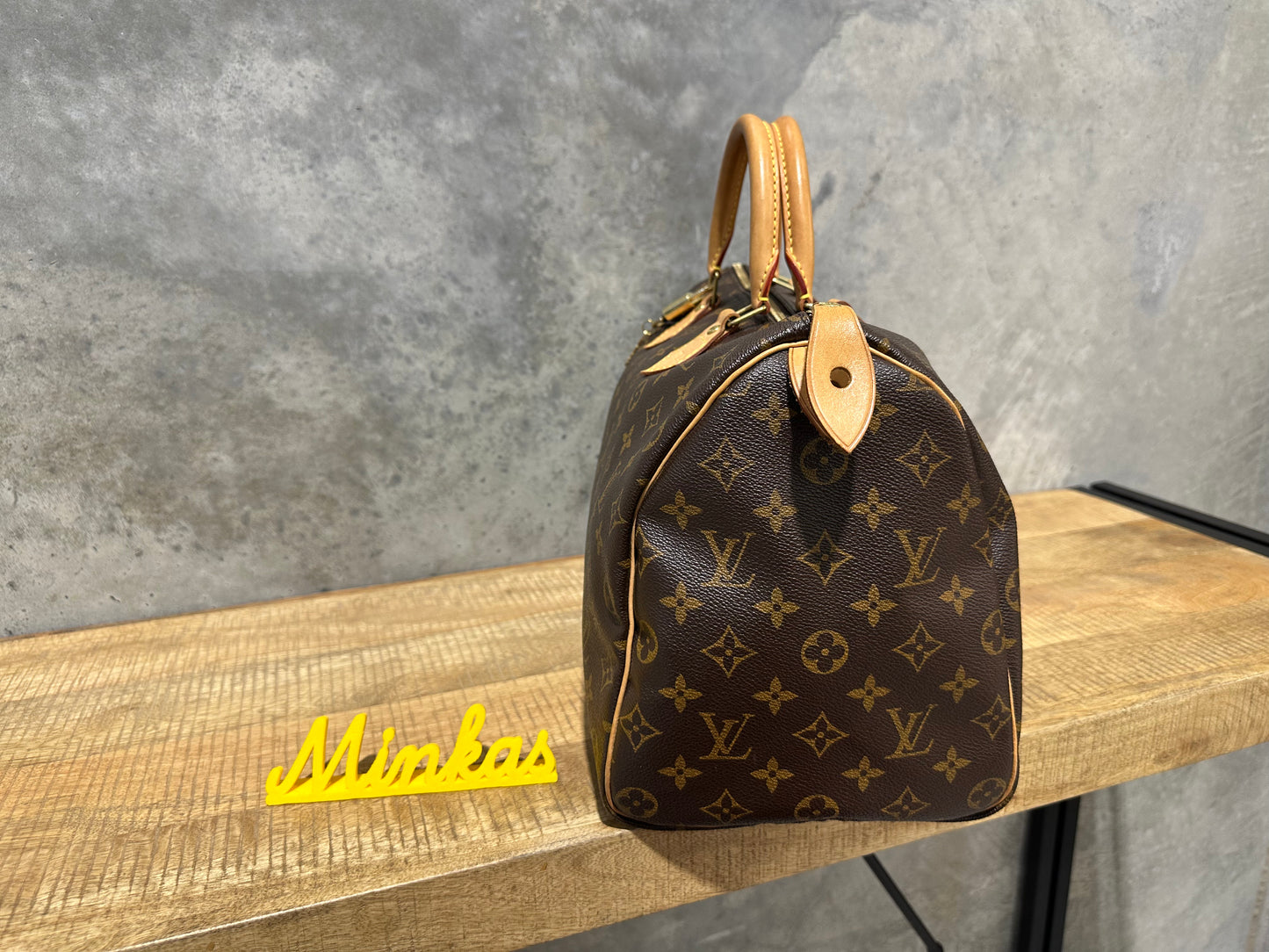 Louis Vuitton Speedy 35