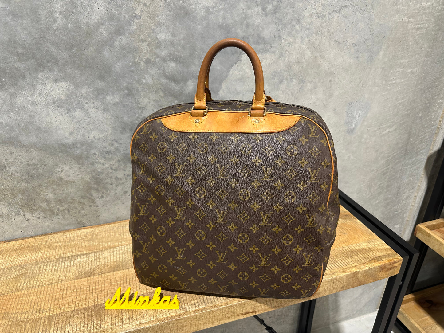 Louis Vuitton Evasion
