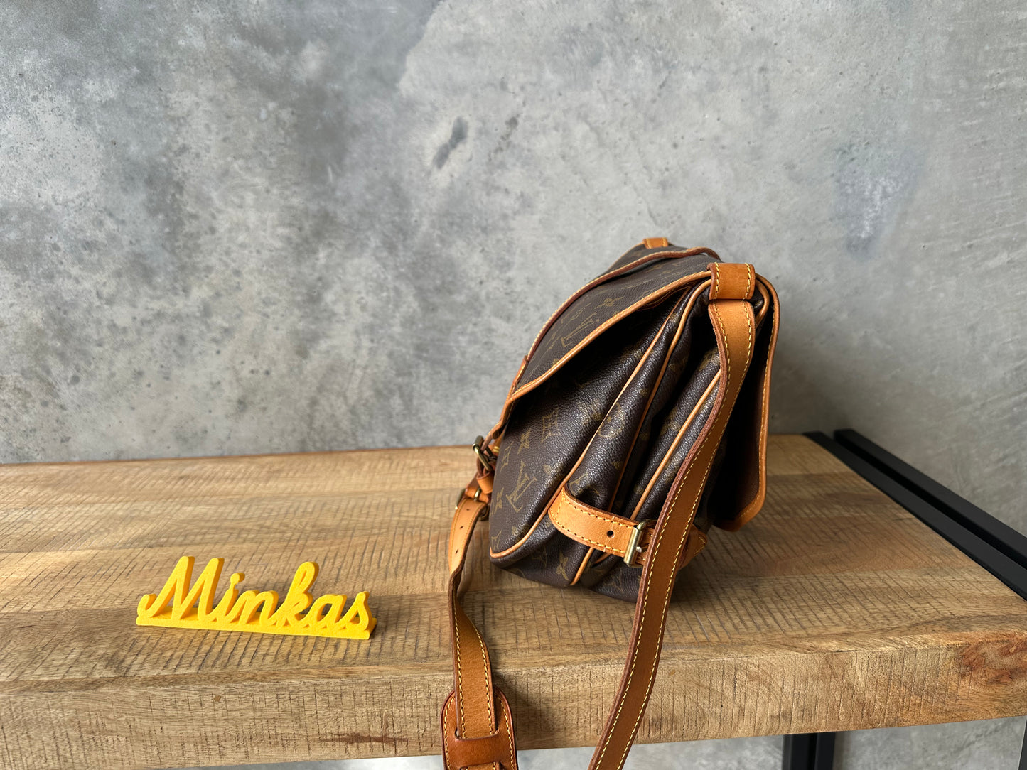 Louis Vuitton Saumur