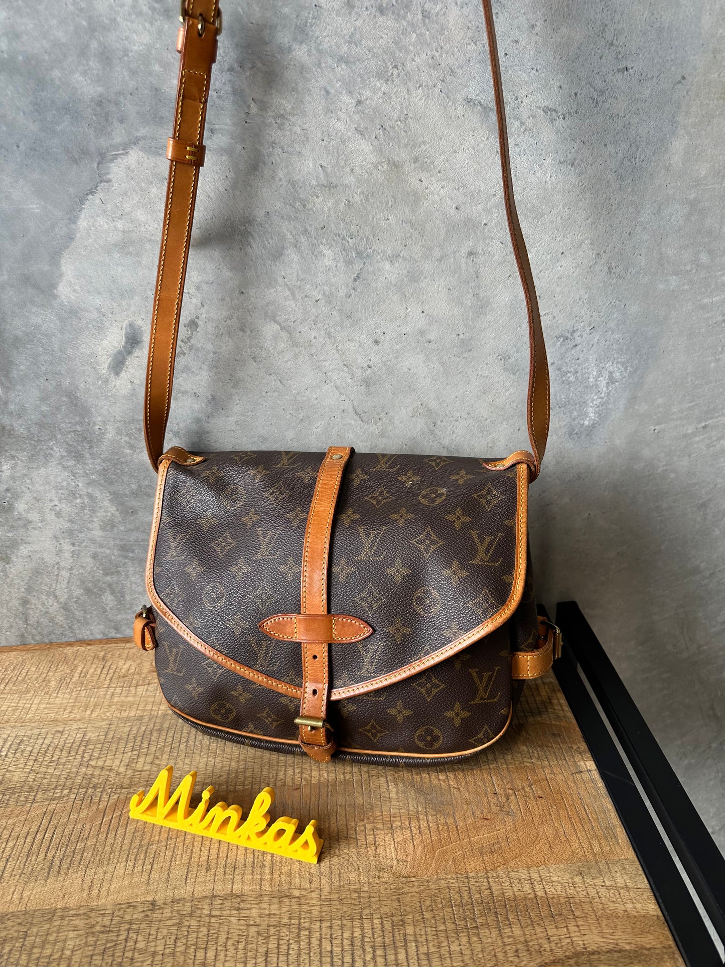 Louis Vuitton Saumur