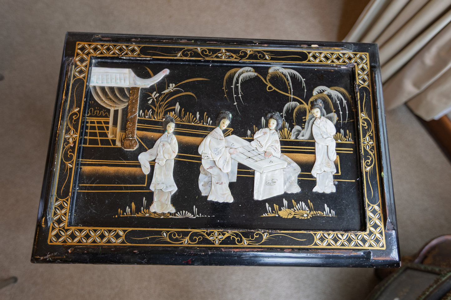 Exquisite Black Lacquer Chinoiserie Accent Table