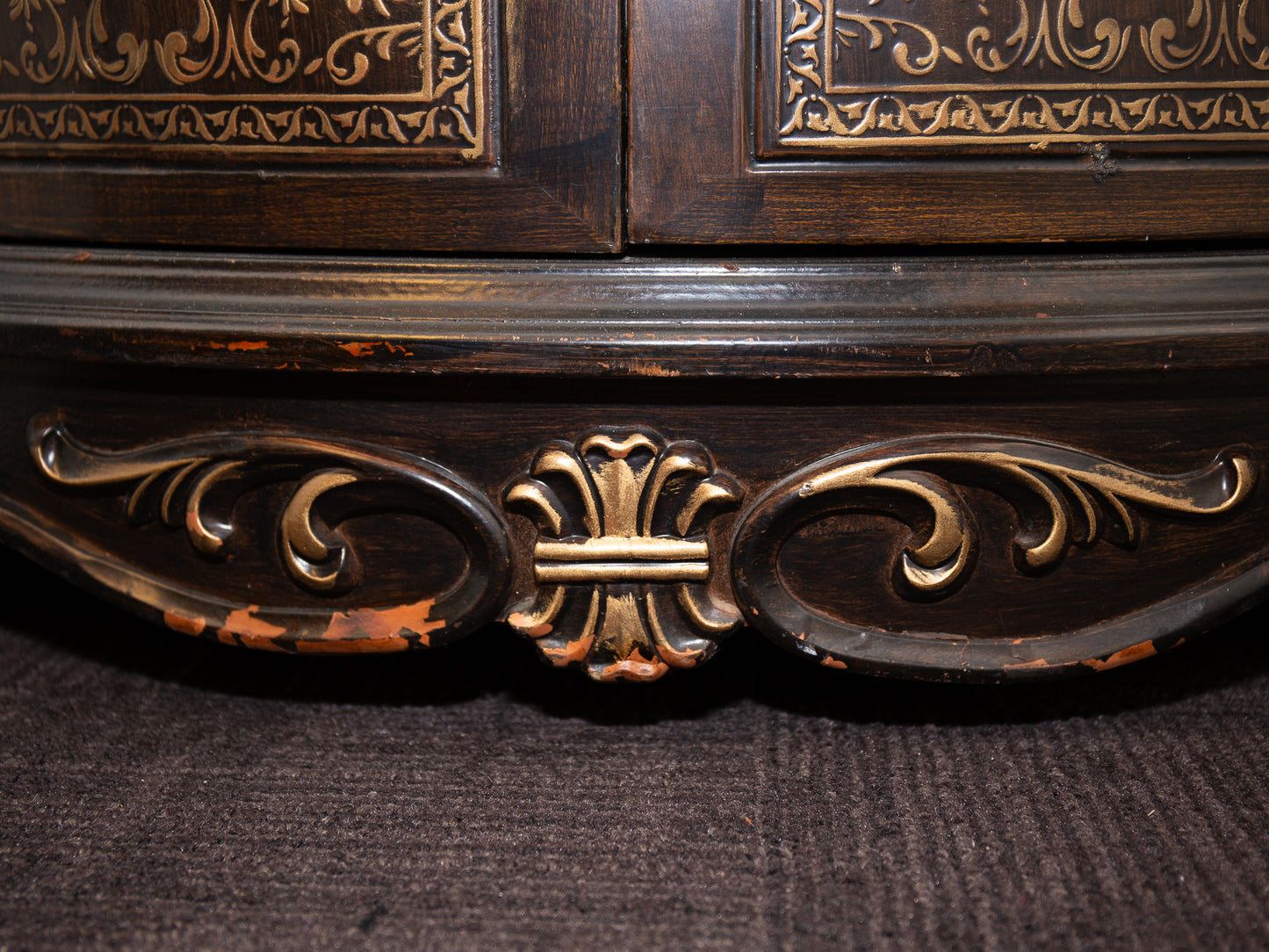 Antique Half Circle Cabinet – Ornate Leaf Inlay & Floral Carved Doors
