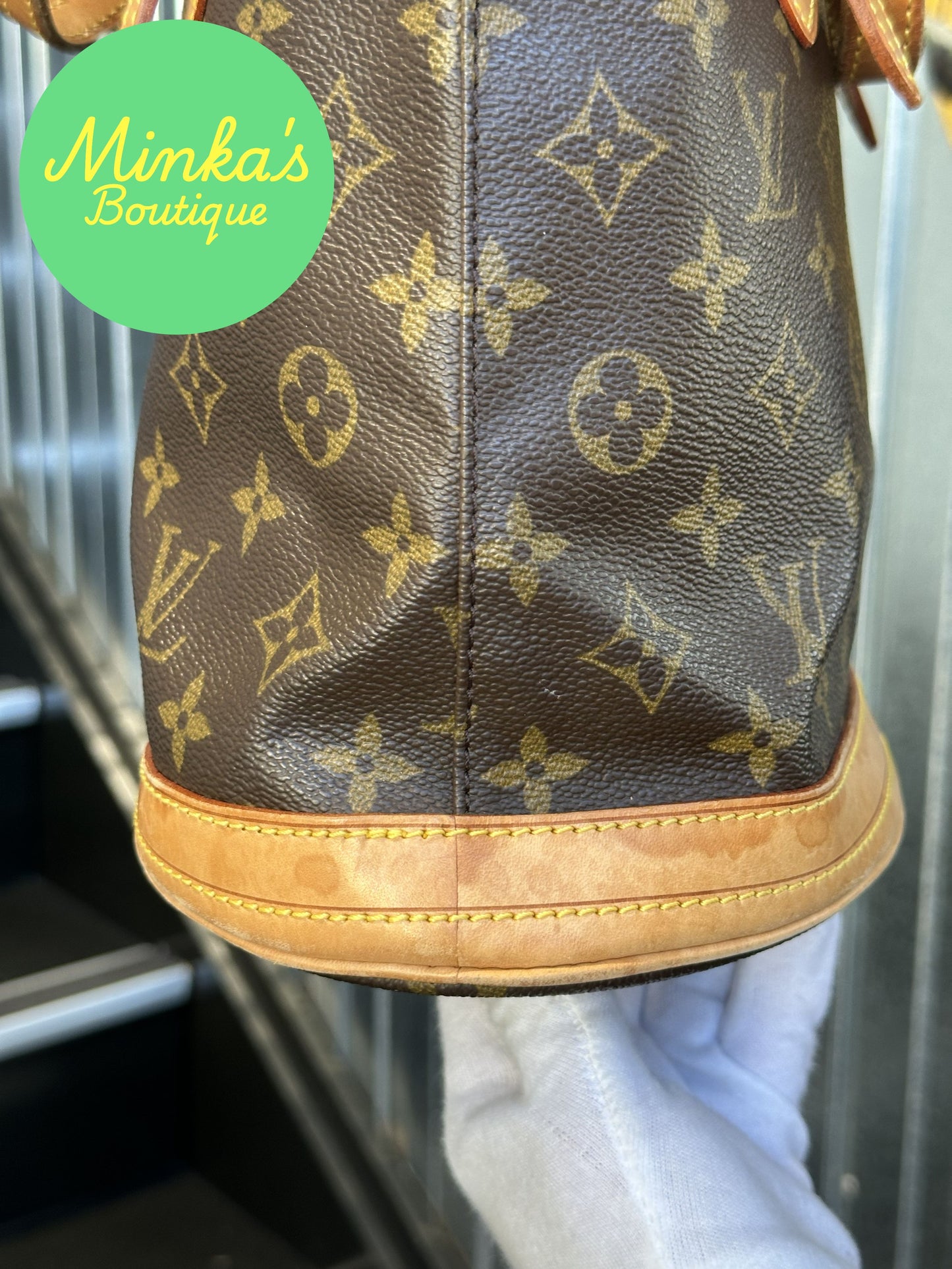 Louis Vuitton Petit Bucket Bag