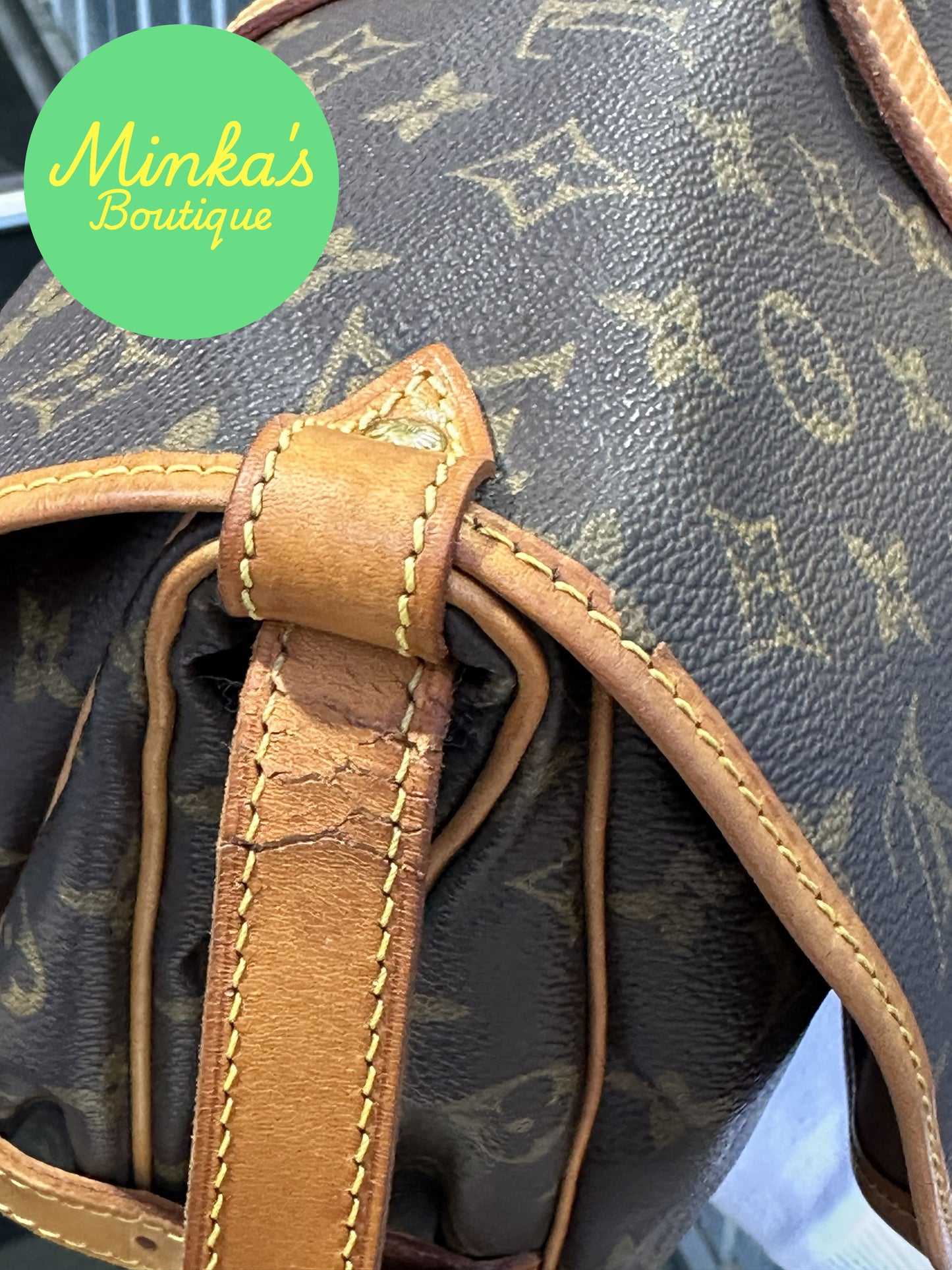 Louis Vuitton Saumur 30