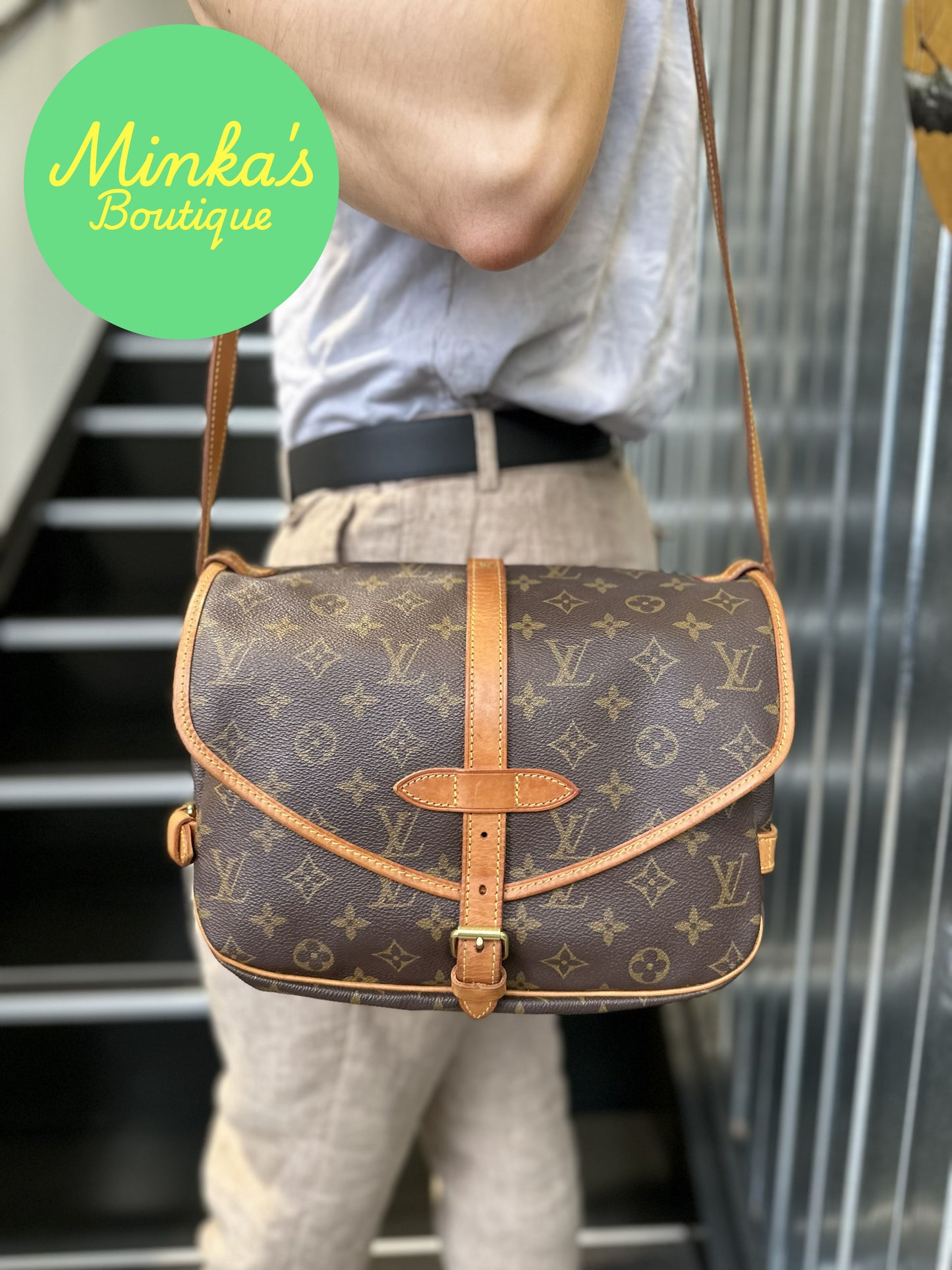 Louis Vuitton Saumur 30