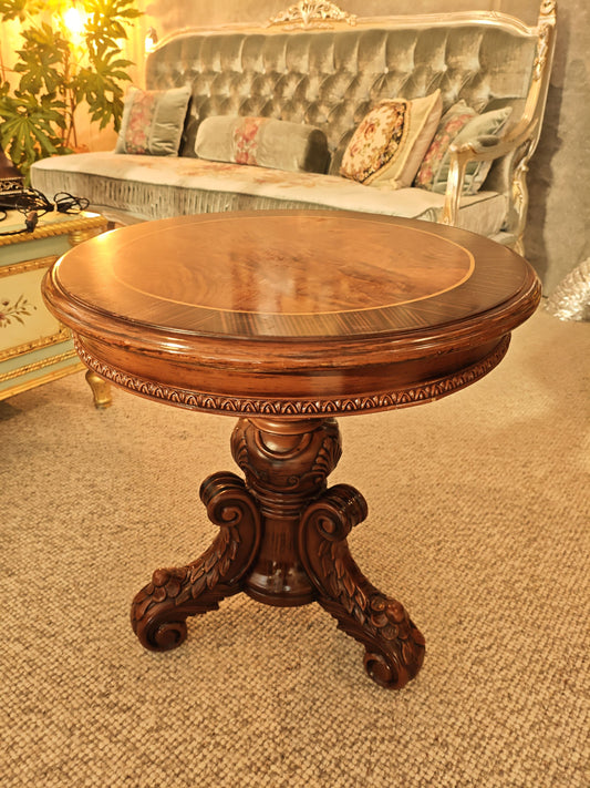 Exquisite Vintage Mahogany Pedestal Table