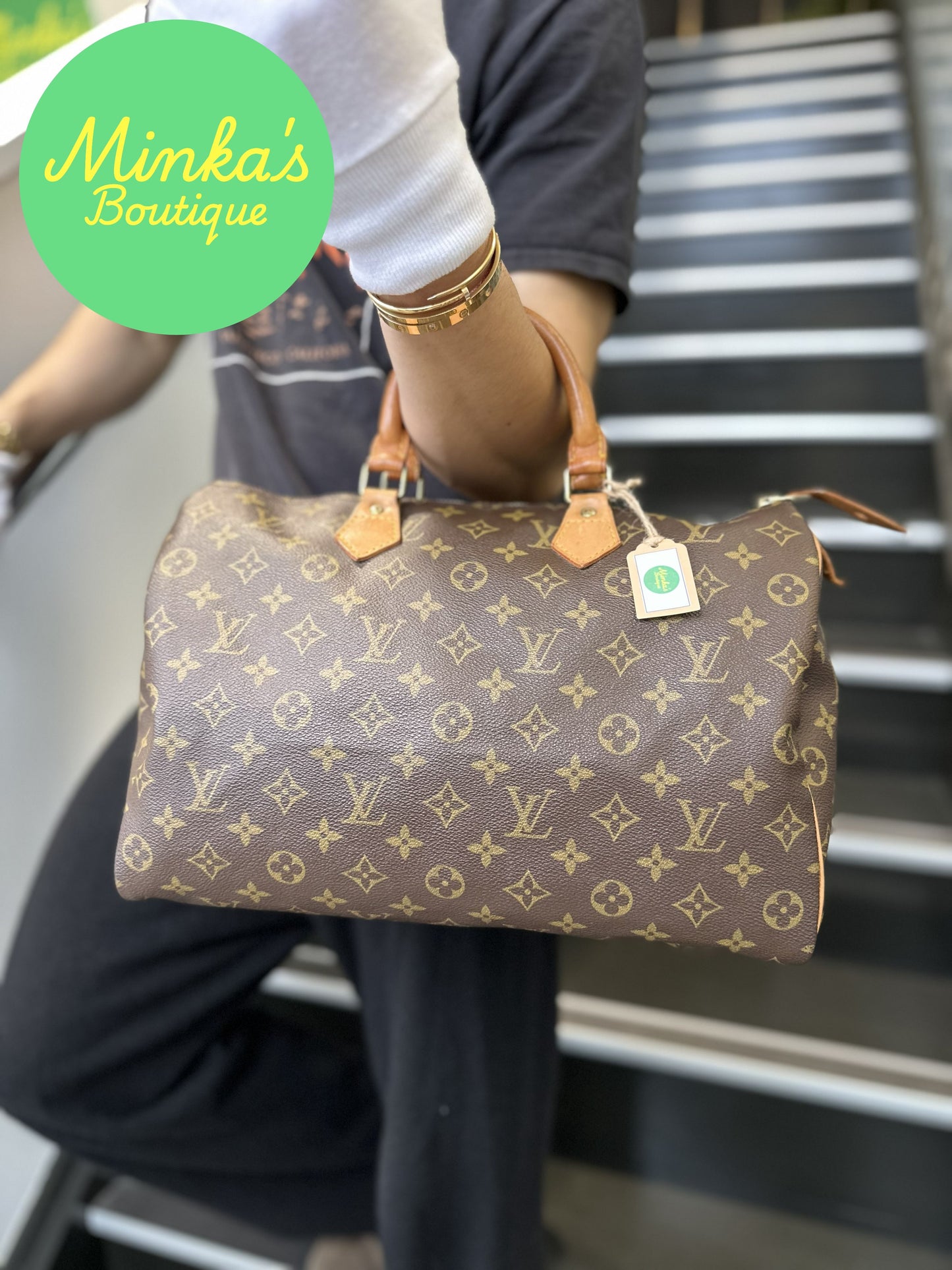 Louis Vuitton Speedy 35