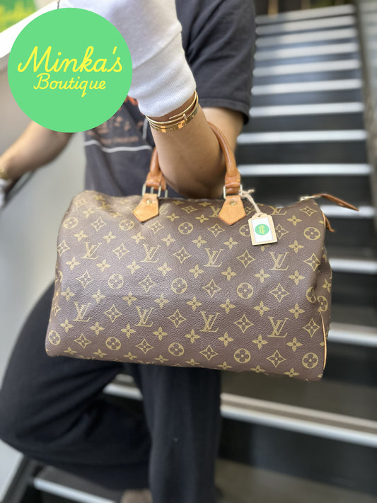 Louis Vuitton Speedy 35