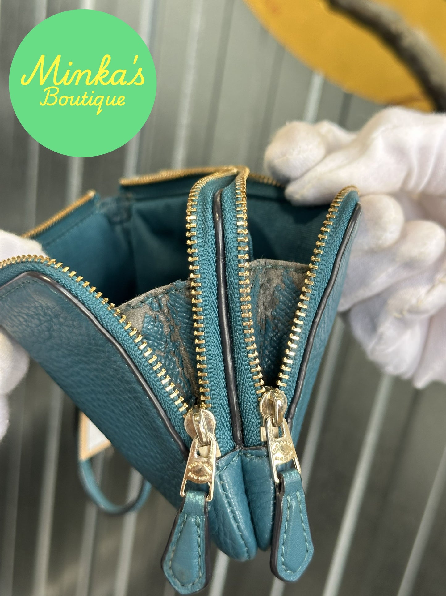Coach Double Corner Zip Wristlet