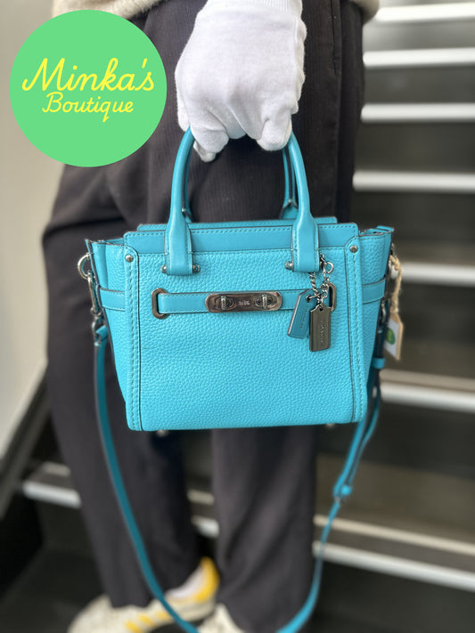 Coach Swagger 21 Carryall