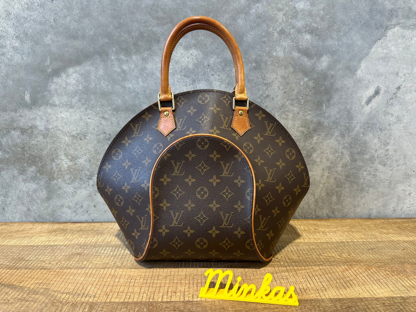 Louis Vuitton Ellipse MM