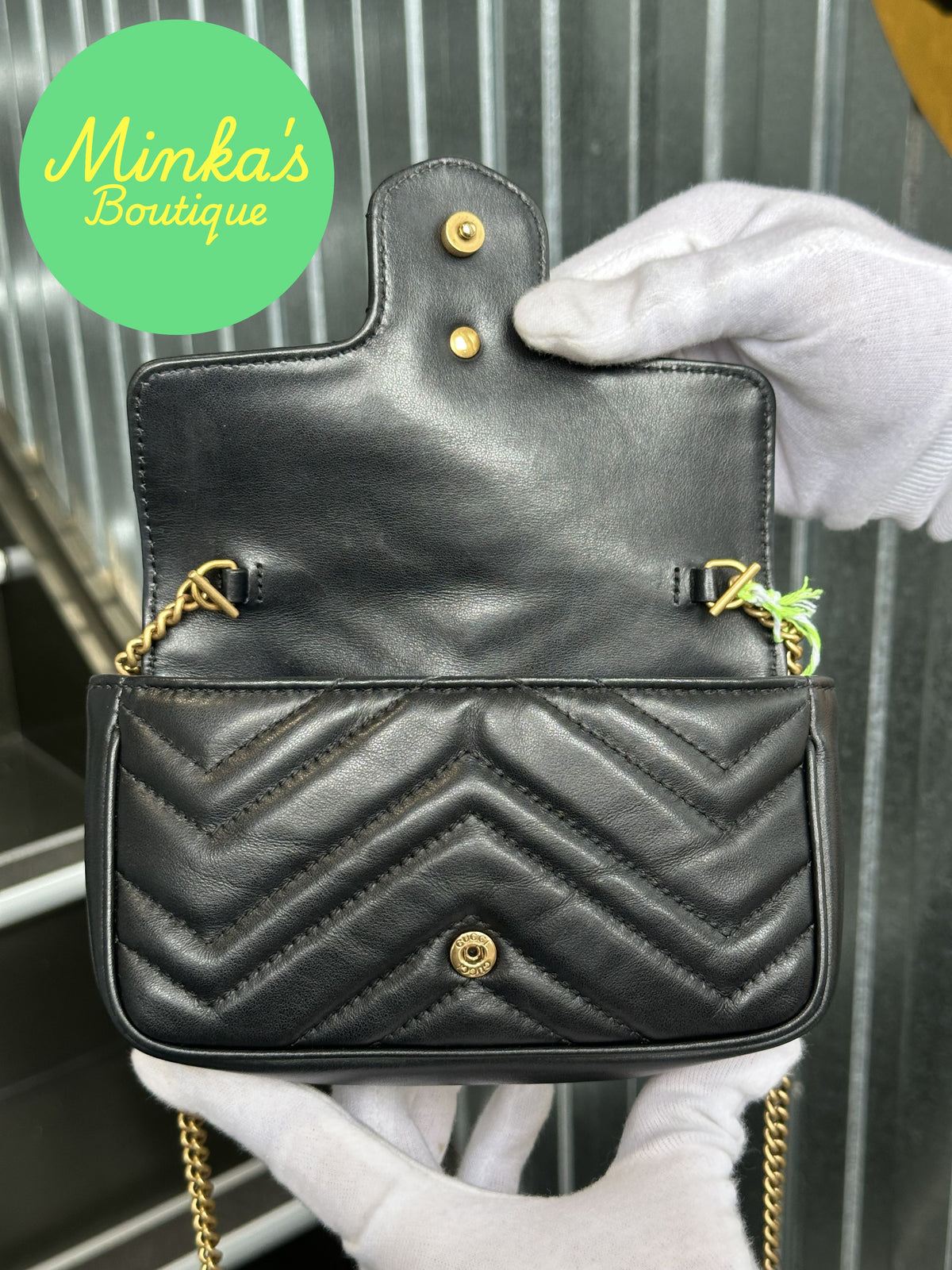 Gucci GG Marmont Super Mini Shoulder Bag