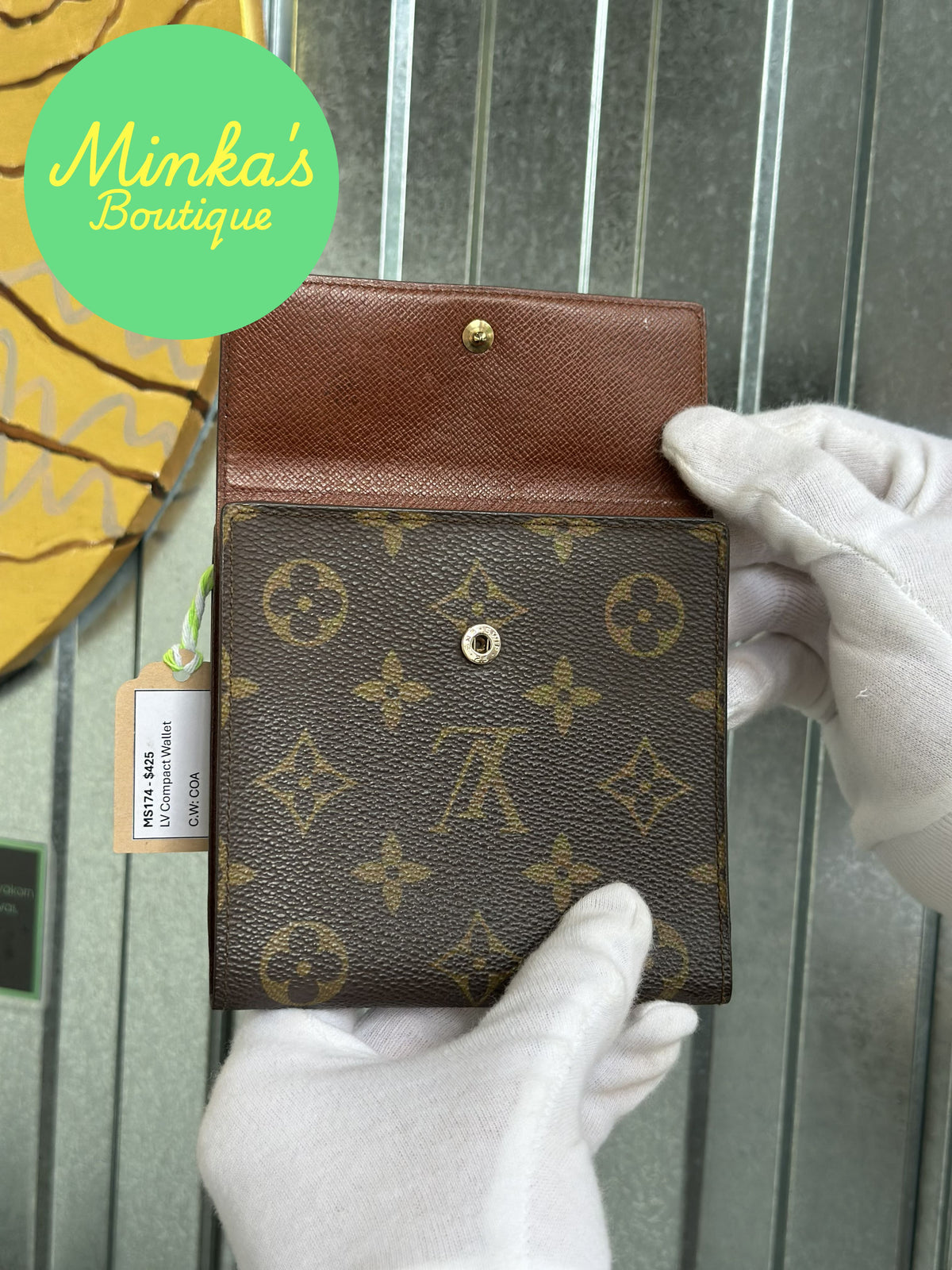 Louis Vuitton Monogram Trifold Wallet