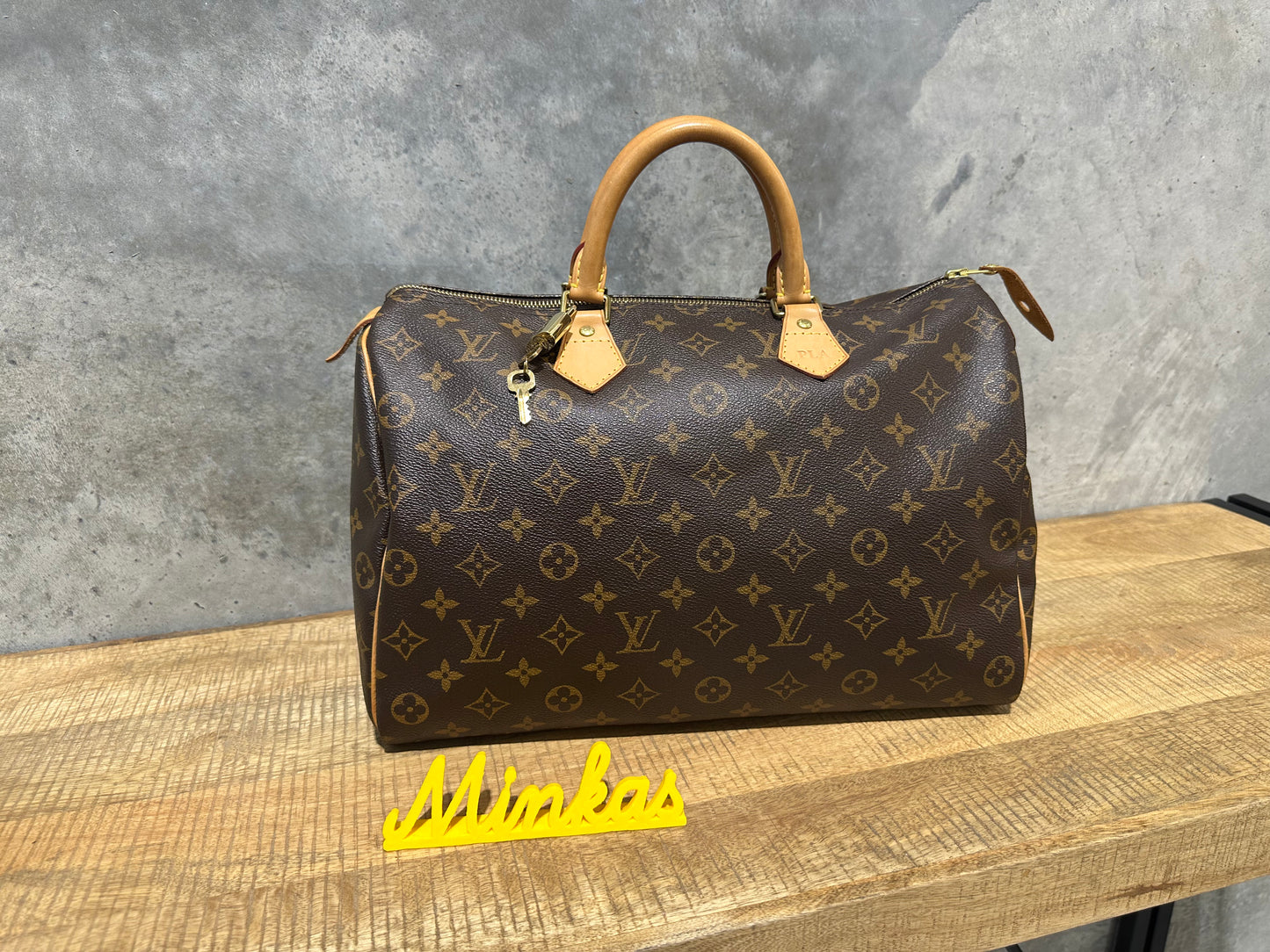 Louis Vuitton Speedy 35