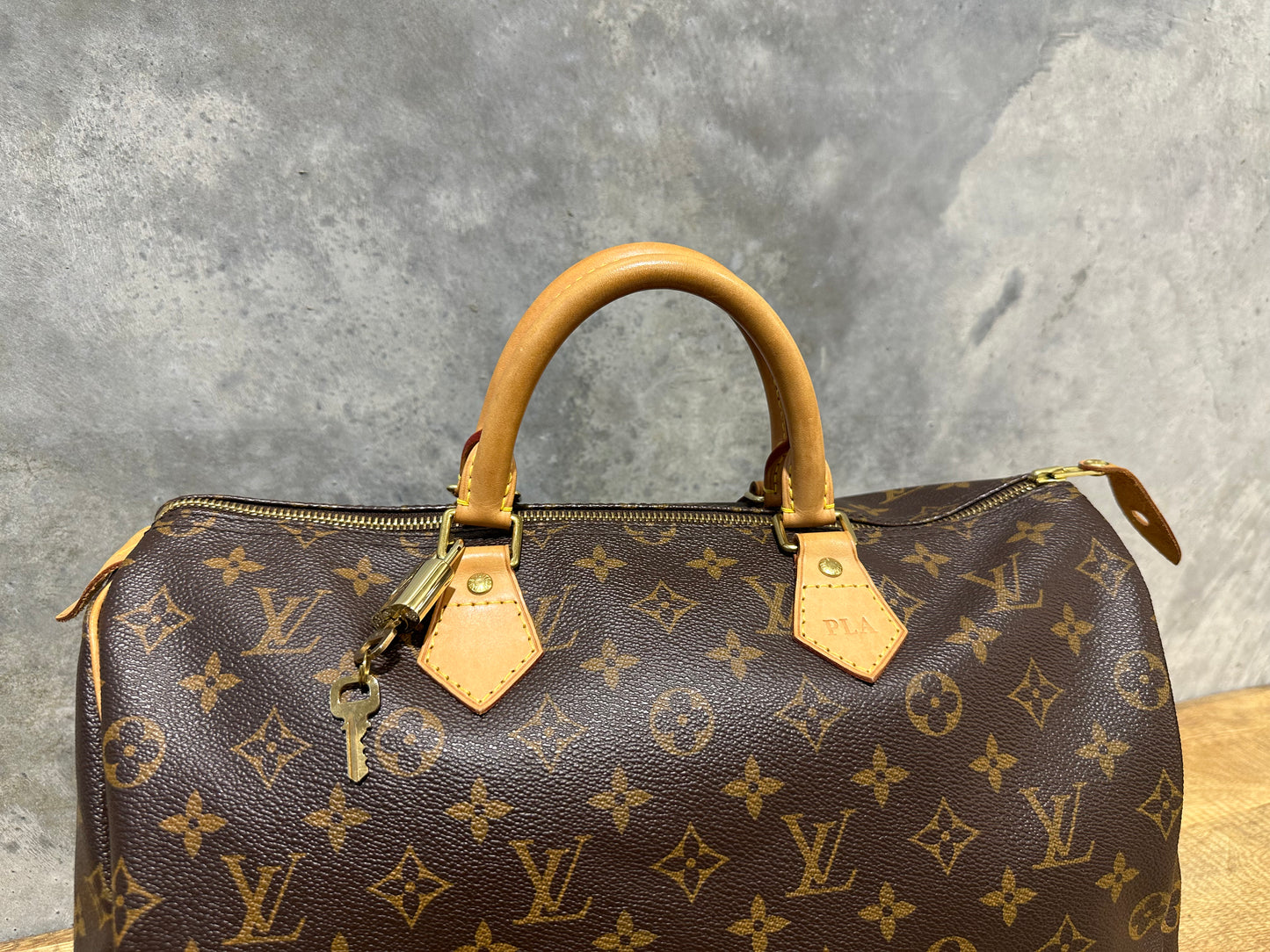 Louis Vuitton Speedy 35