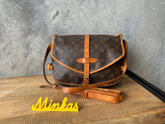 Louis Vuitton Saumur