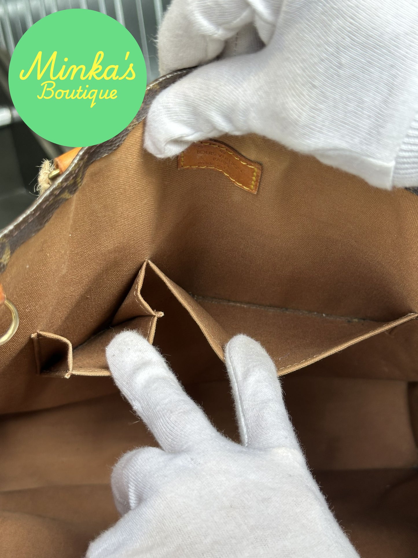 Louis Vuitton Sac Plat