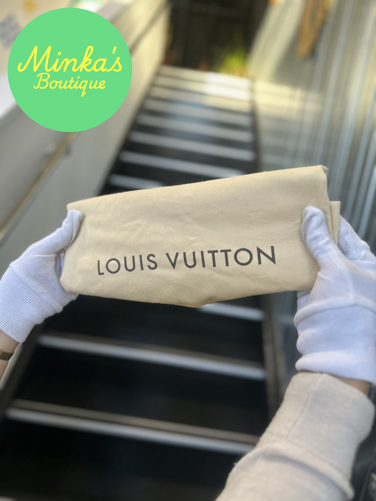 Louis Vuitton Neverfull Roses