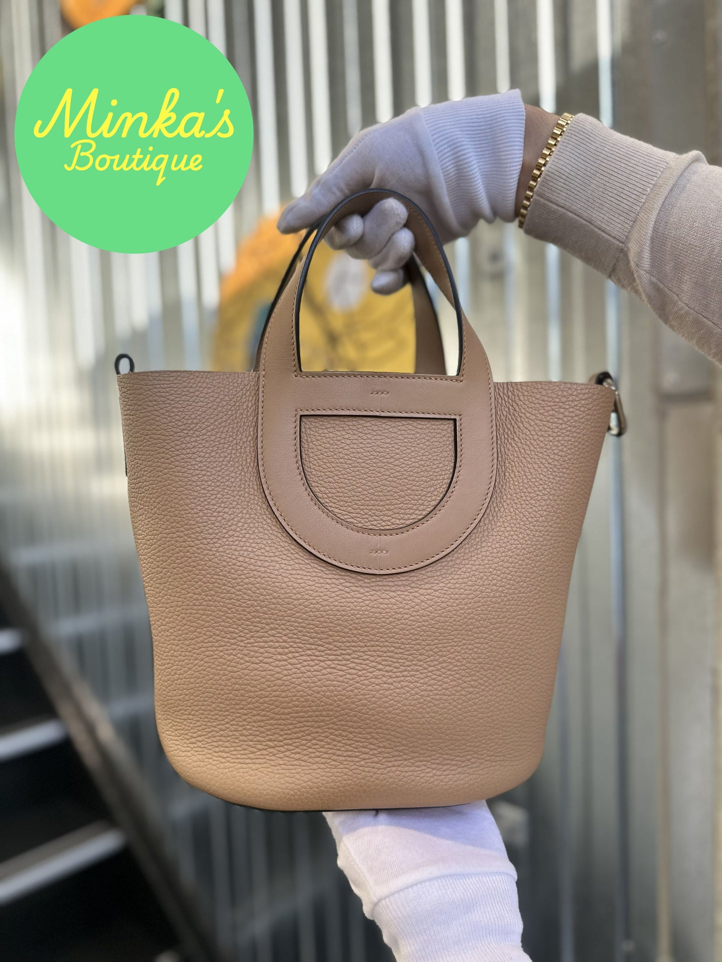 Hermès In the Loop