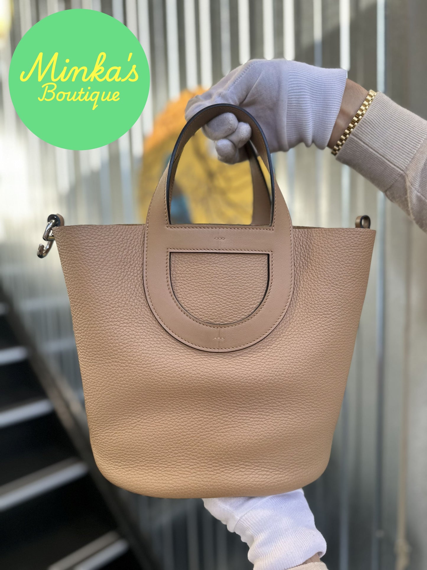 Hermès In the Loop