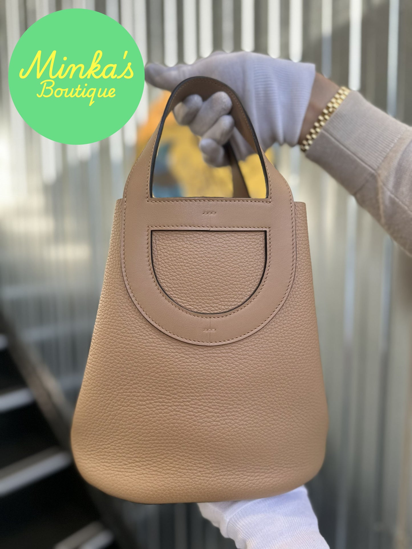 Hermès In the Loop