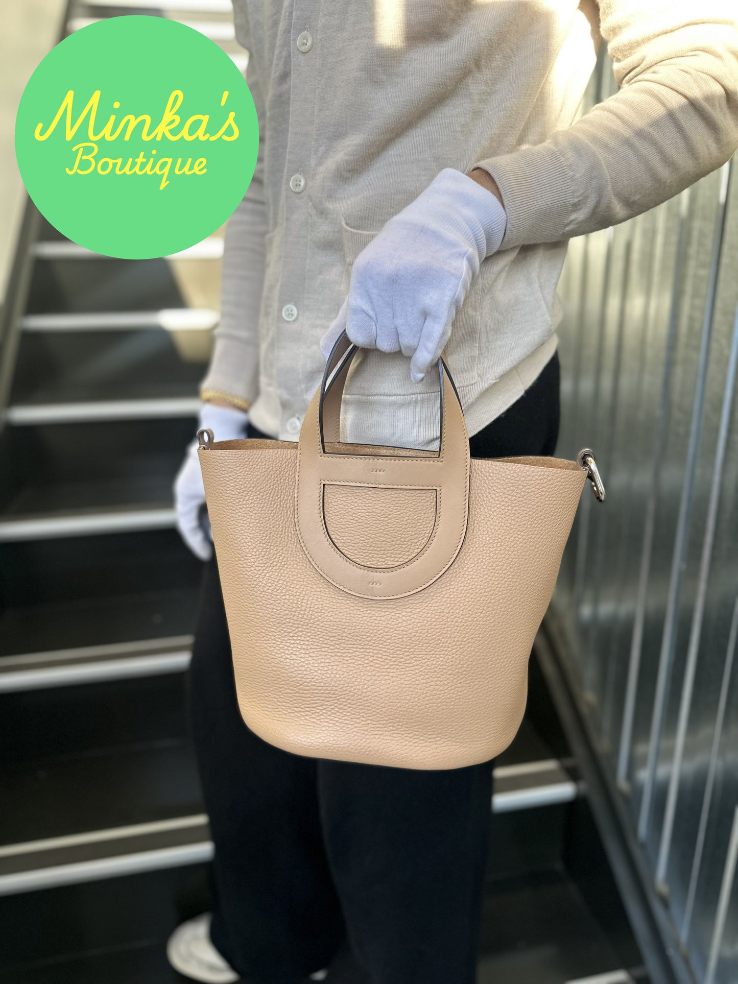 Hermès In the Loop